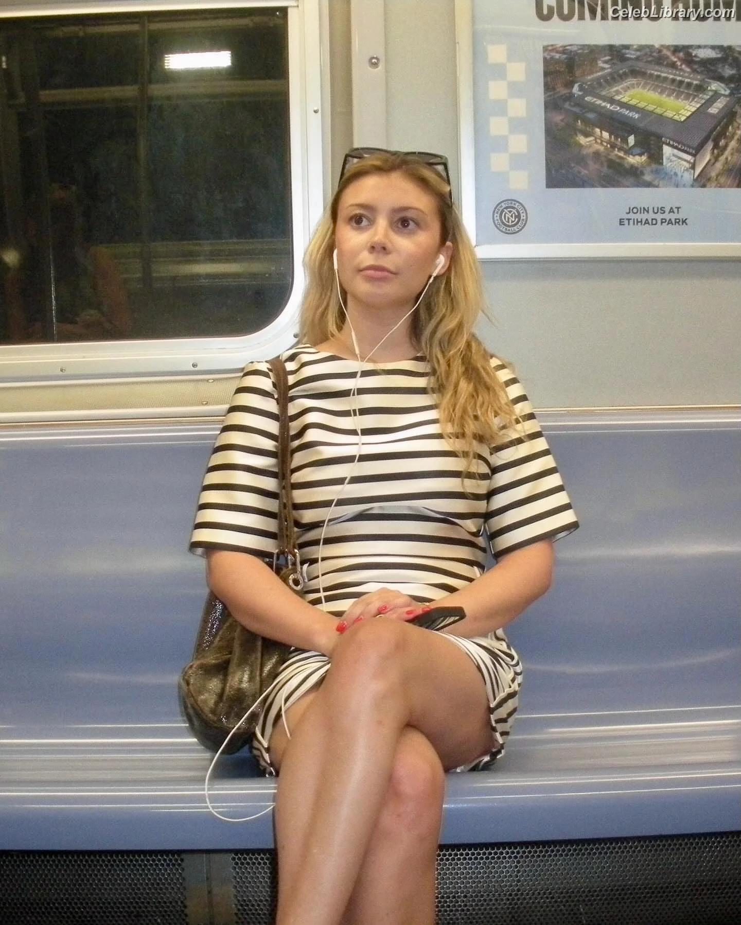 Genevieve Hannelius photo 7 of 312