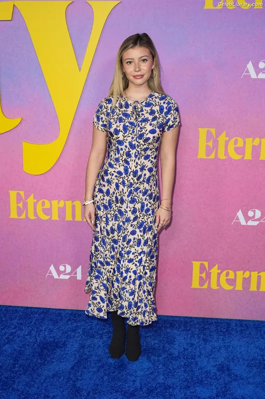 Genevieve Hannelius photo 6 of 313