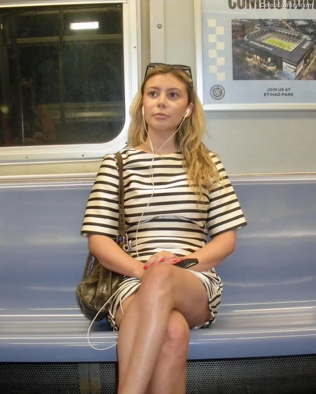 Genevieve Hannelius photo 7 of 313