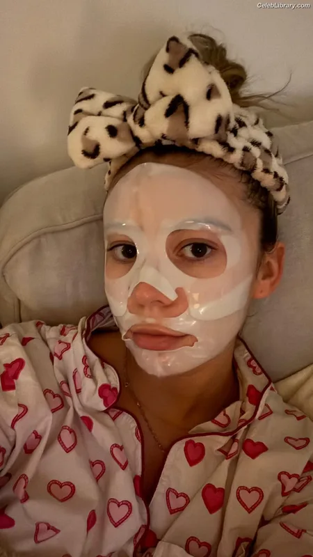 Genevieve Hannelius photo 8 of 313