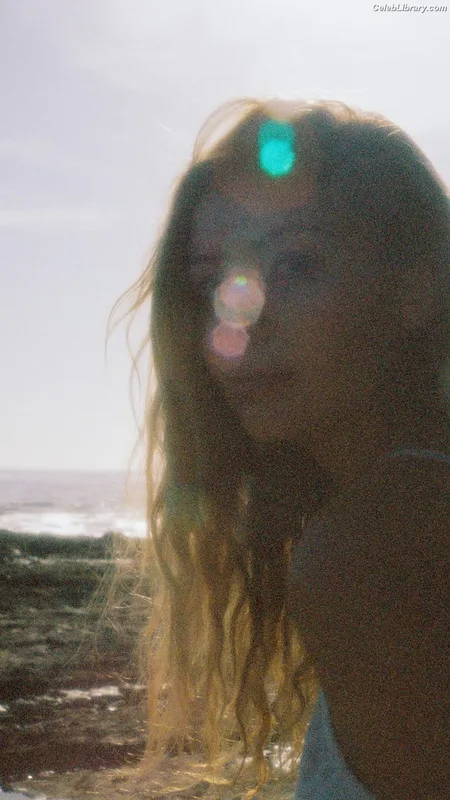 Genevieve Hannelius photo 8 of 313