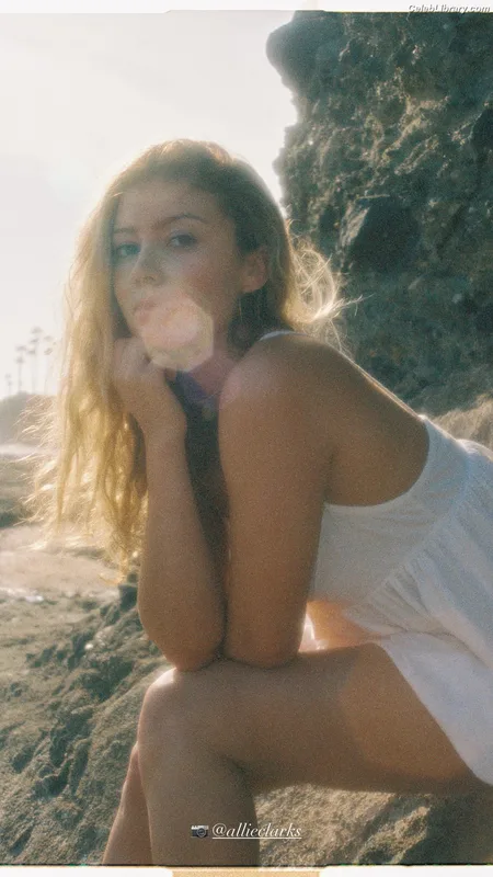 Genevieve Hannelius photo 9 of 313