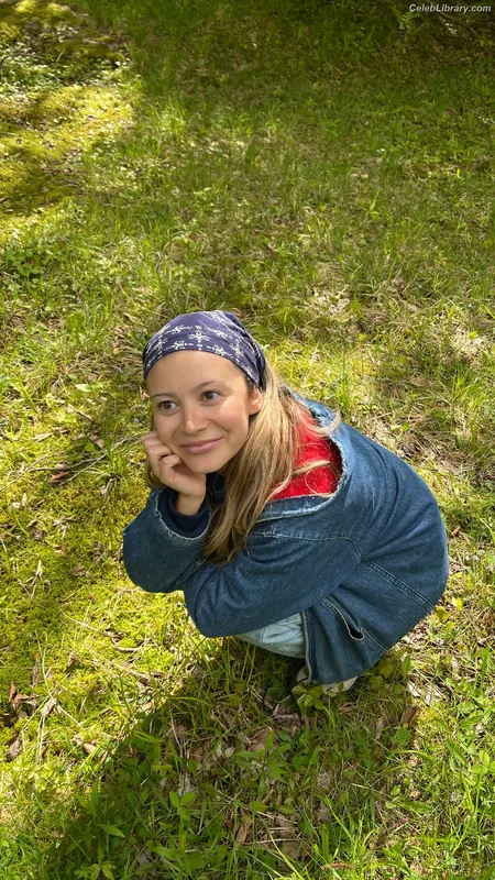 Genevieve Hannelius photo 21 of 313