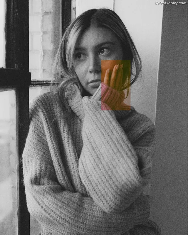 Genevieve Hannelius photo 9 of 313