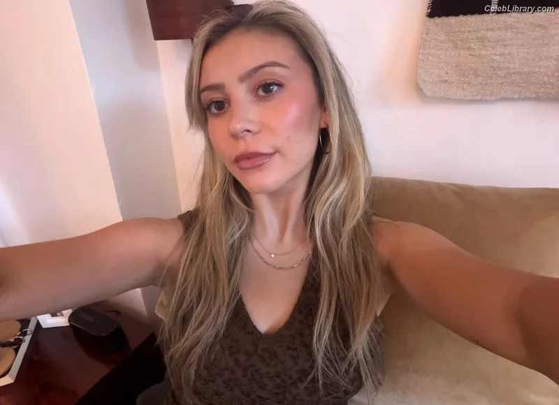 Genevieve Hannelius photo 16 of 313