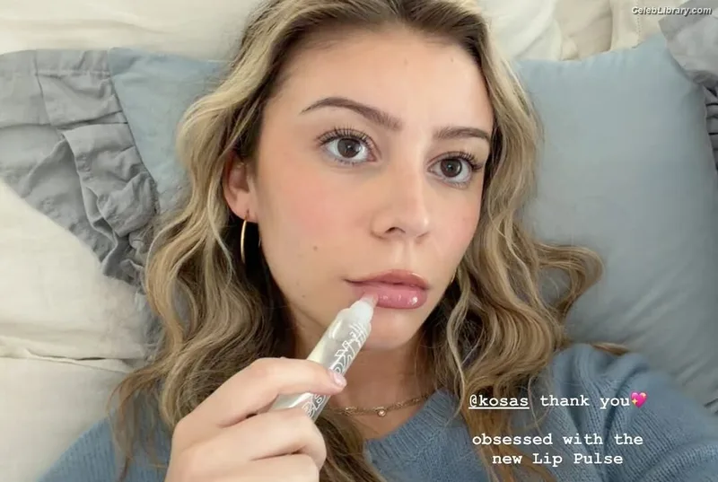 Genevieve Hannelius photo 17 of 313