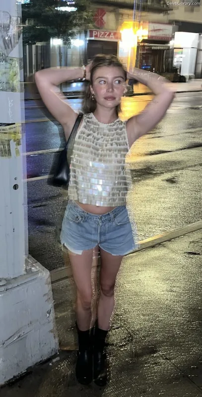 Genevieve Hannelius photo 19 of 313