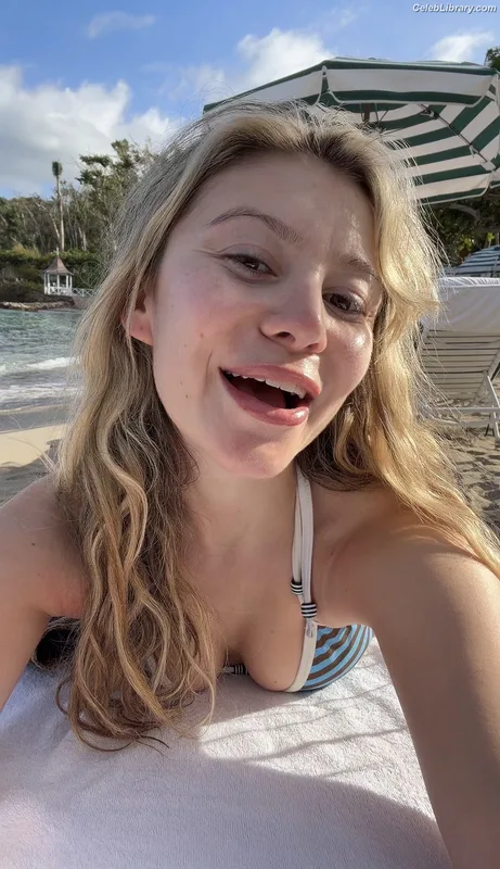 Genevieve Hannelius photo 23 of 313