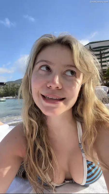 Genevieve Hannelius photo 5 of 313