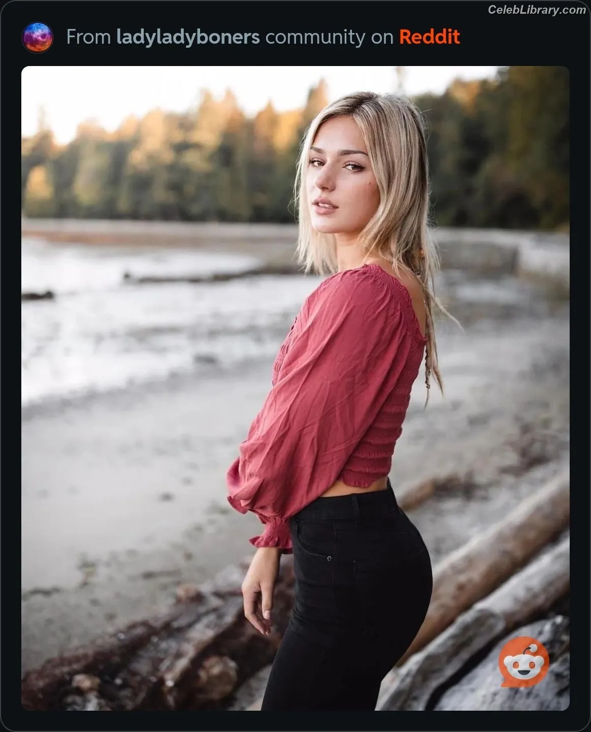 Georgia Ellenwood photo 20 of 262