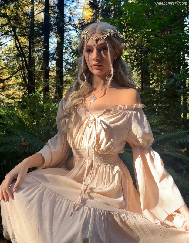Georgia Ellenwood photo 2 of 263