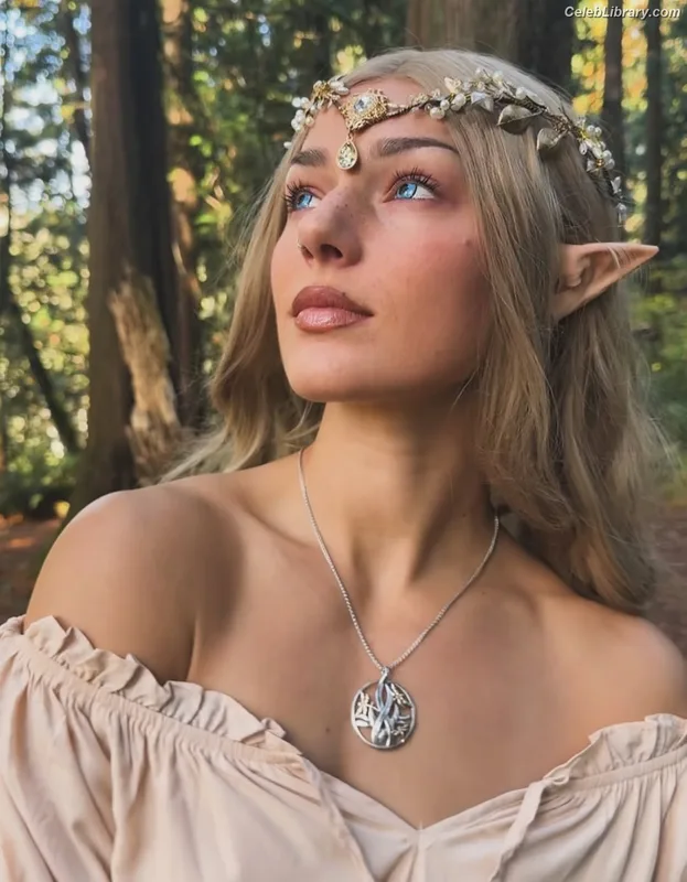 Georgia Ellenwood photo 3 of 263