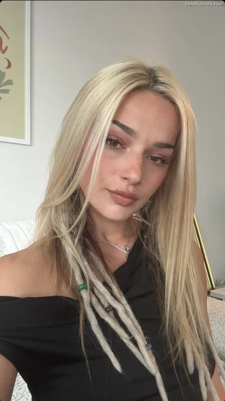Georgia Ellenwood photo 1 of 263