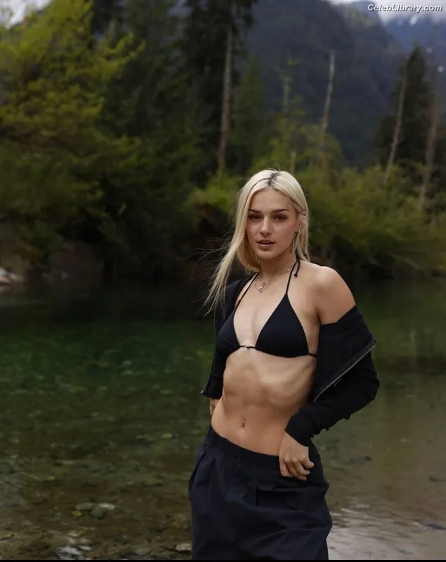 Georgia Ellenwood photo 6 of 263