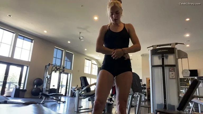 Georgia Ellenwood photo 9 of 263