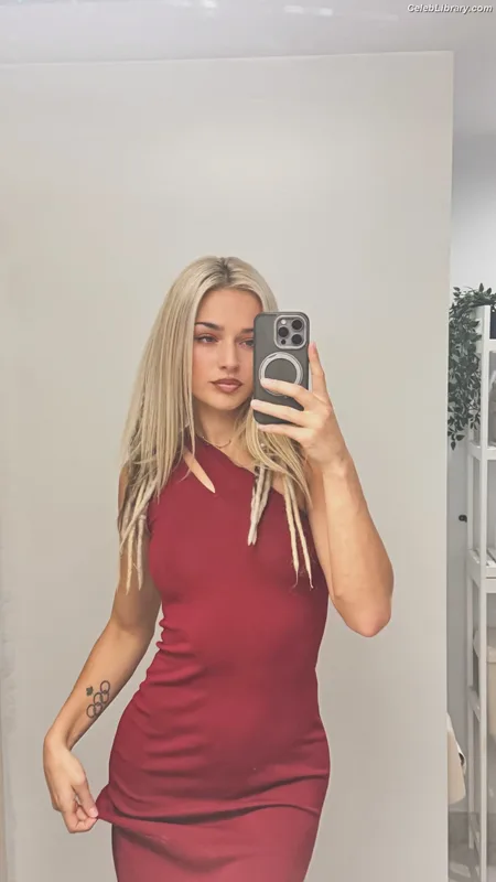Georgia Ellenwood photo 1 of 263