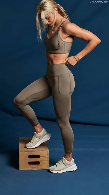 Georgia Ellenwood photo 21 of 263