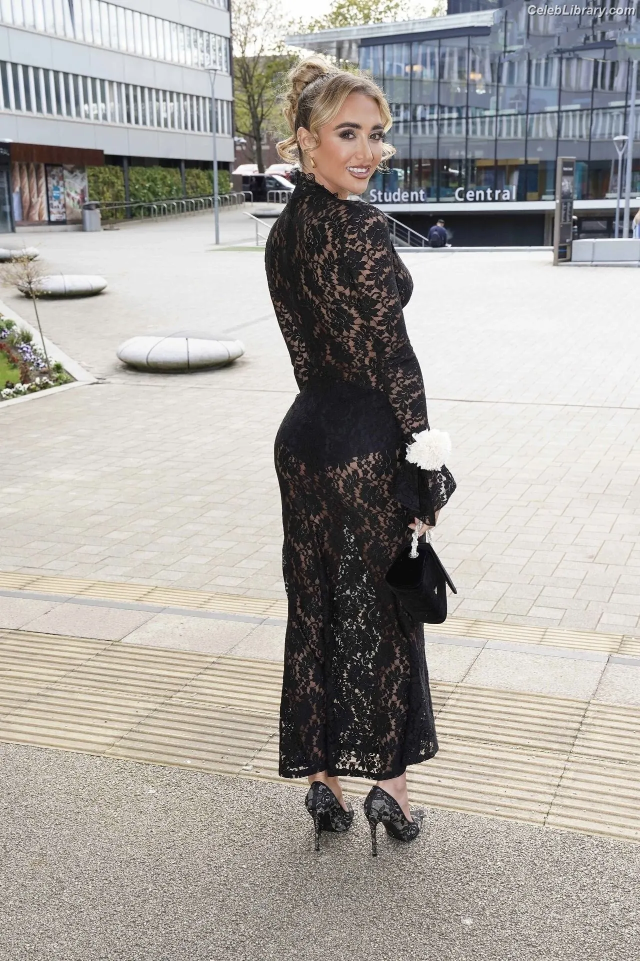 Georgia Harrison photo 12 of 73