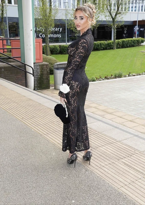 Georgia Harrison photo 11 of 74