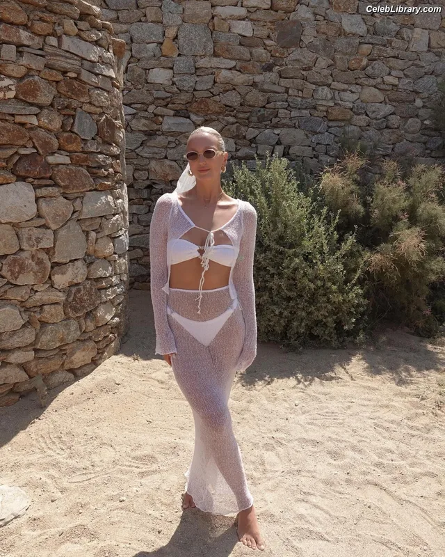 Georgia Hirst photo 9 of 84