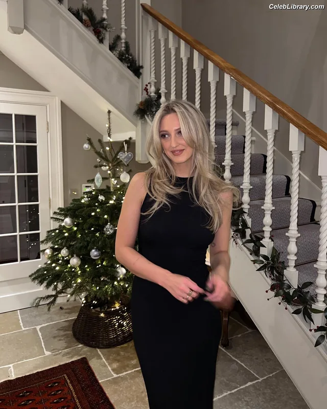 Georgia Hirst photo 20 of 84