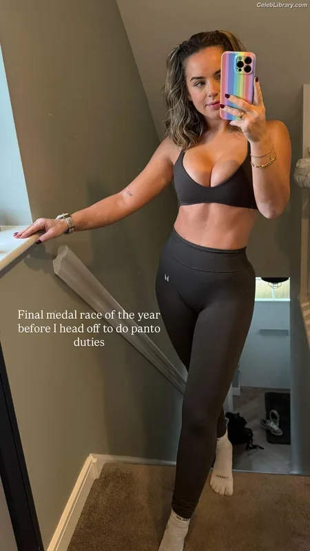 Georgia May Foote photo 3 of 116