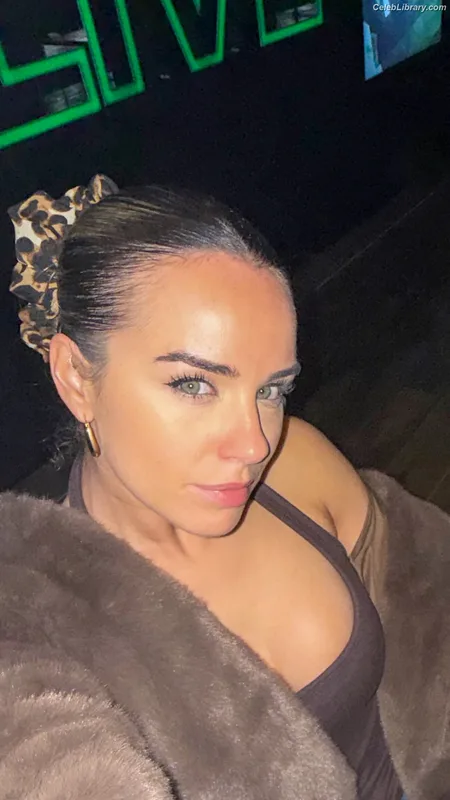 Georgia May Foote photo 17 of 116