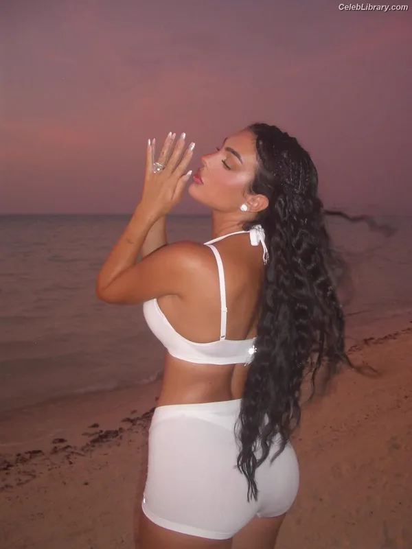 Georgina Rodriguez photo 10 of 268