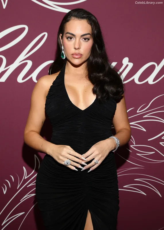 Georgina Rodriguez photo 1 of 268