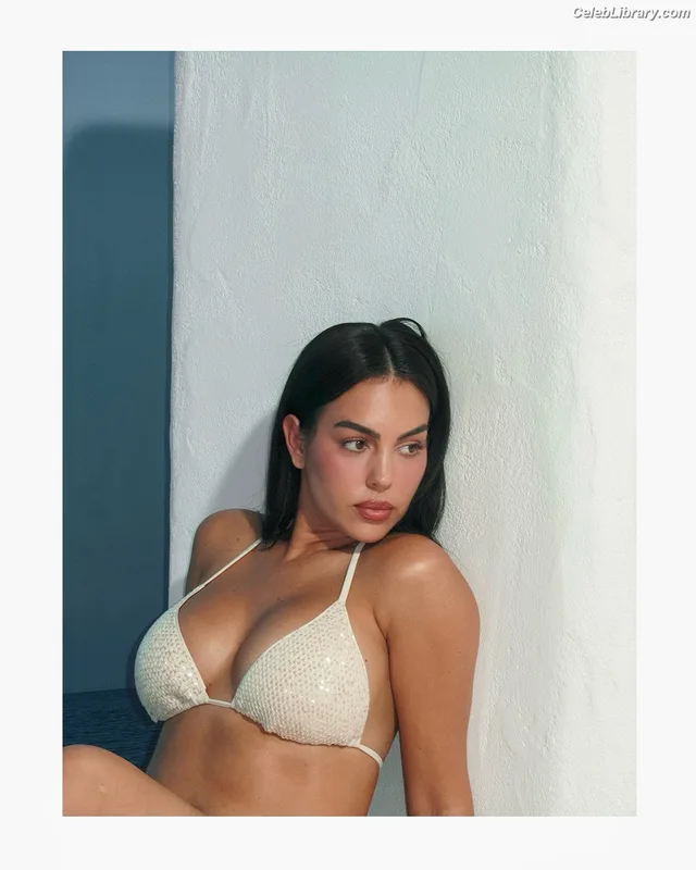 Georgina Rodriguez photo 15 of 268