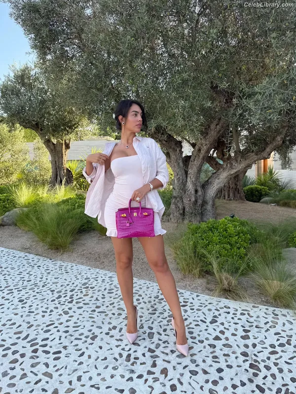 Georgina Rodriguez photo 4 of 268