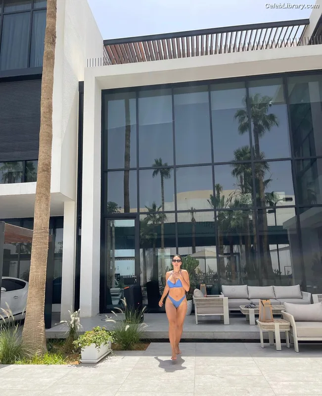 Georgina Rodriguez photo 16 of 268