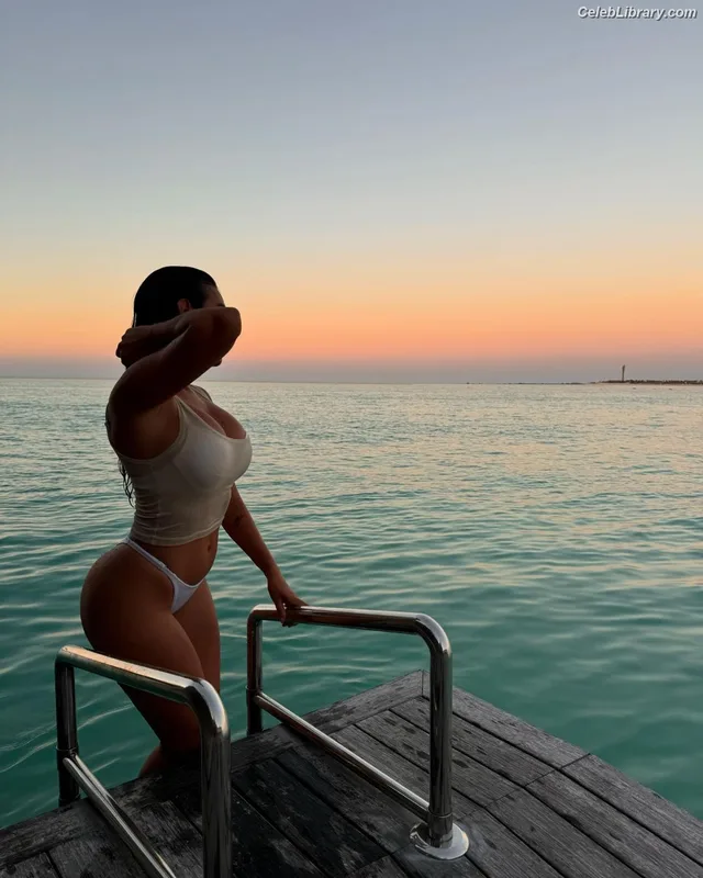 Georgina Rodriguez photo 7 of 268