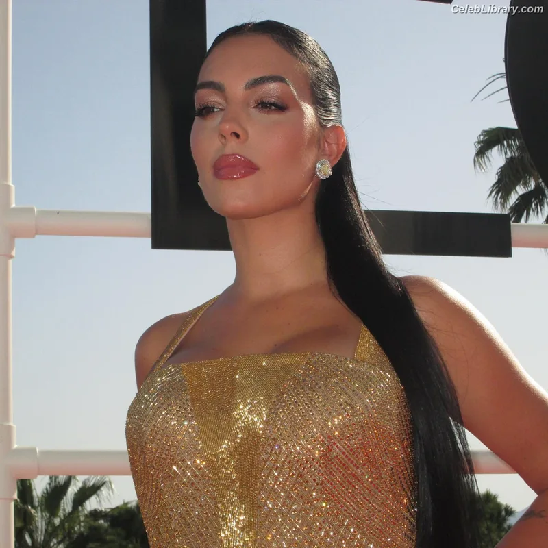 Georgina Rodriguez photo 8 of 268