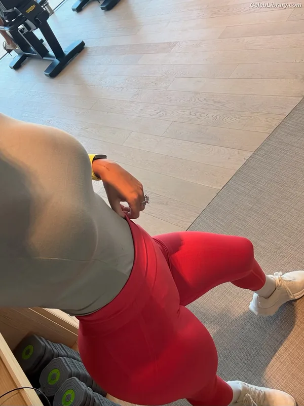 Georgina Rodriguez photo 12 of 268