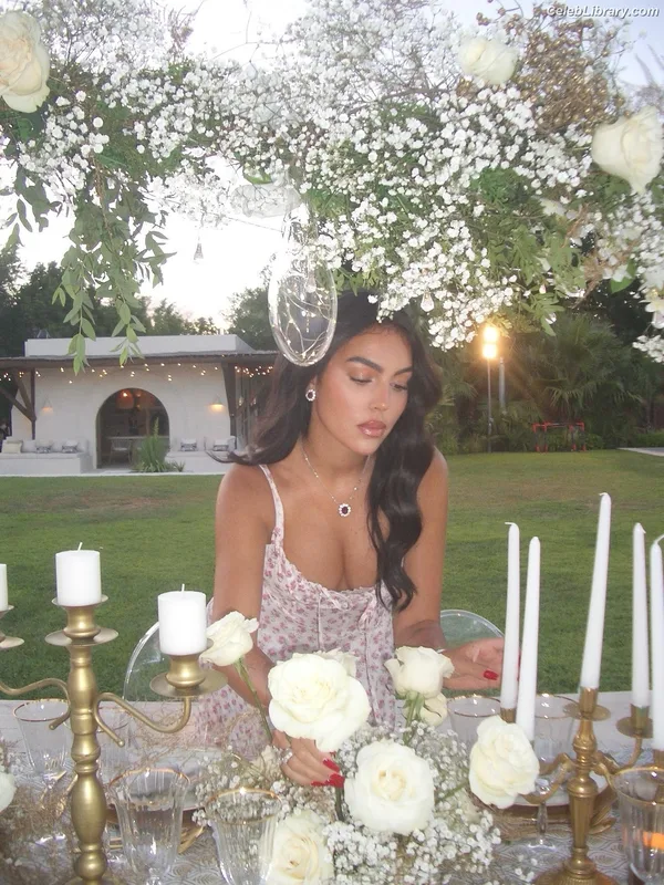 Georgina Rodriguez photo 23 of 268