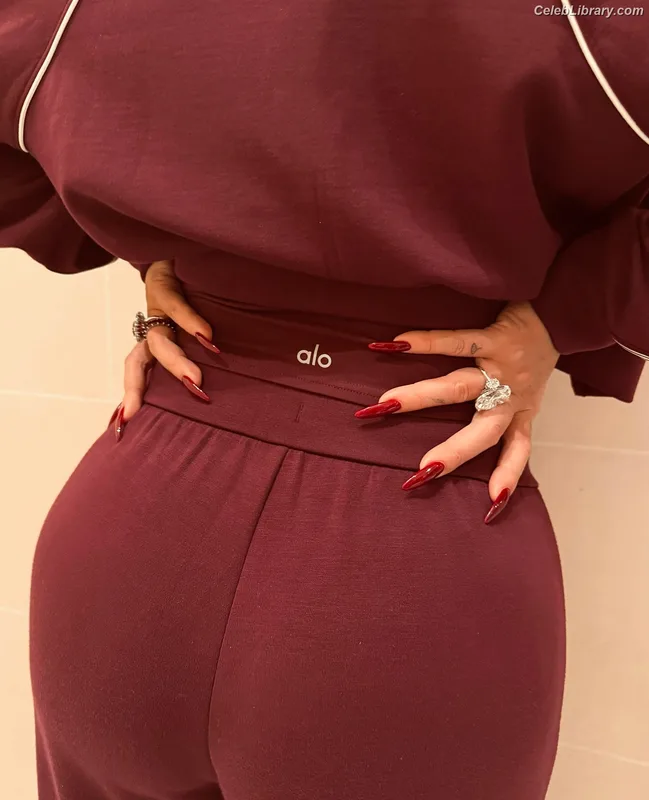 Georgina Rodriguez photo 8 of 268