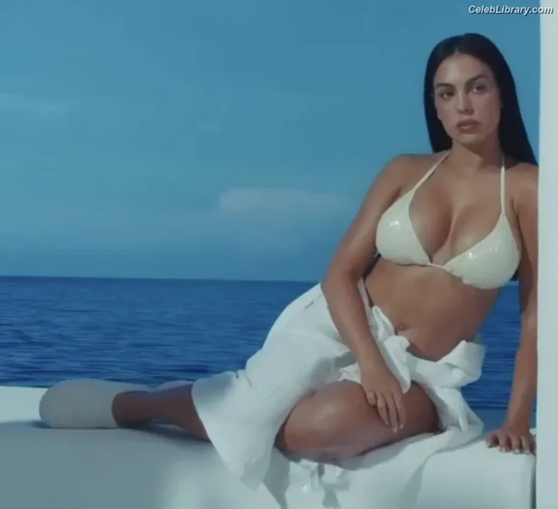 Georgina Rodriguez photo 1 of 268