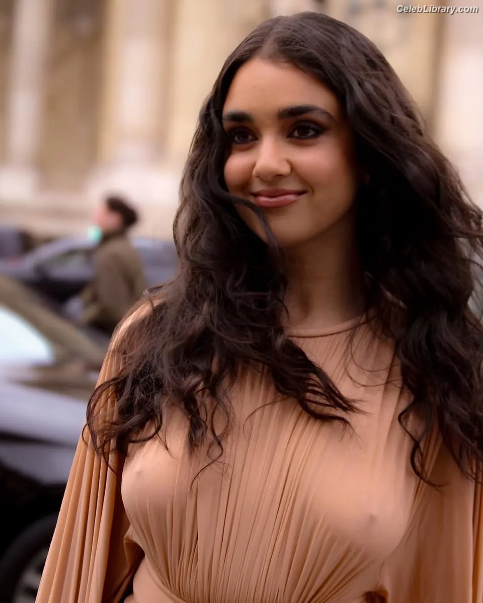 Geraldine Viswanathan photo 9 of 457