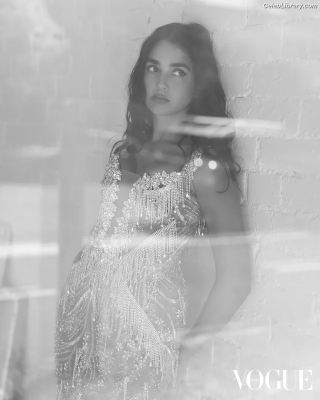 Geraldine Viswanathan photo 11 of 458