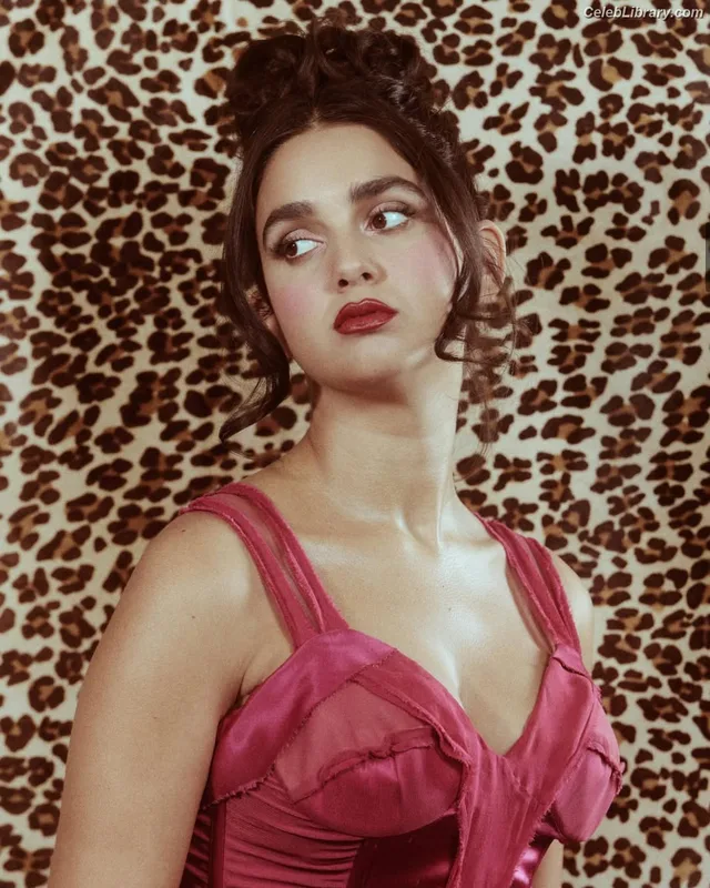 Geraldine Viswanathan photo 12 of 458