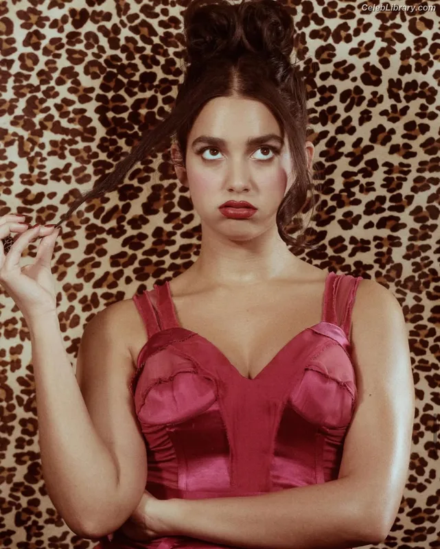 Geraldine Viswanathan photo 14 of 458