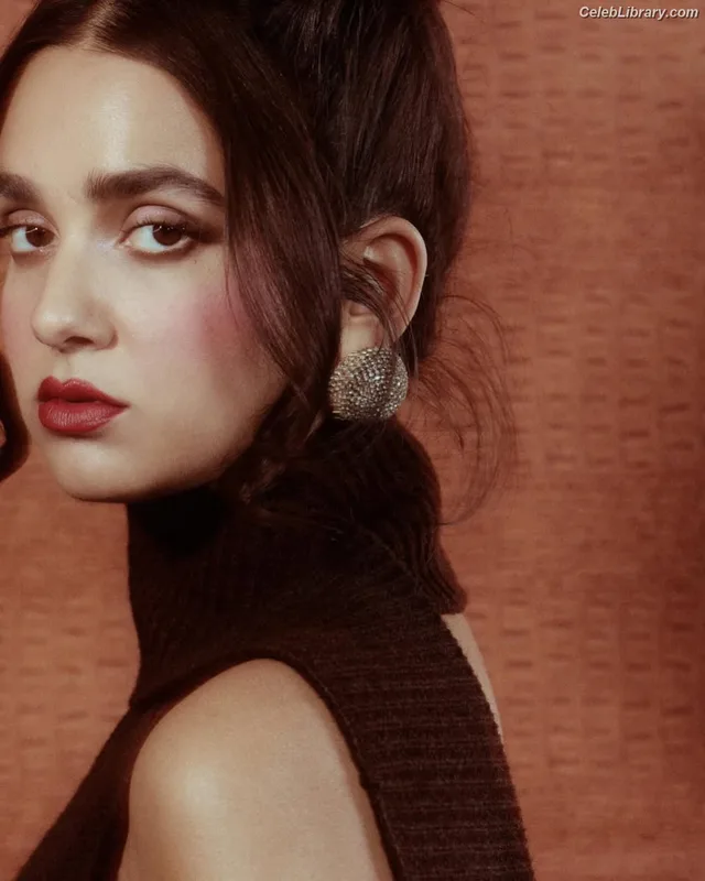 Geraldine Viswanathan photo 16 of 458