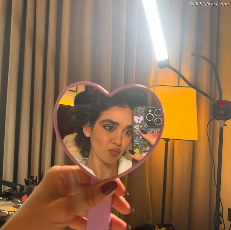 Geraldine Viswanathan photo 8 of 458