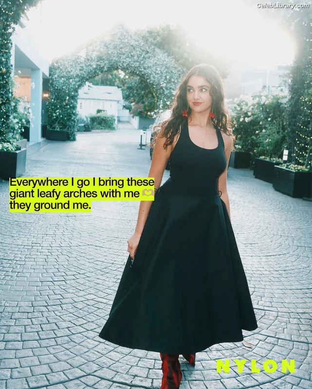 Geraldine Viswanathan photo 3 of 458