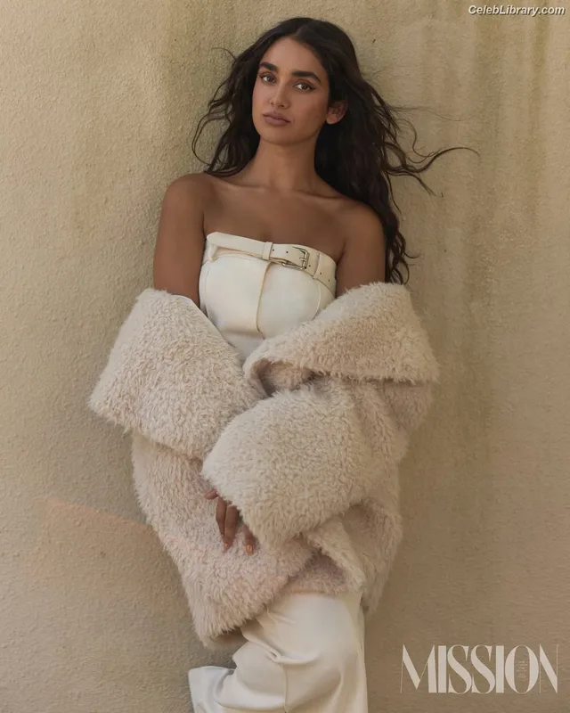 Geraldine Viswanathan photo 9 of 458