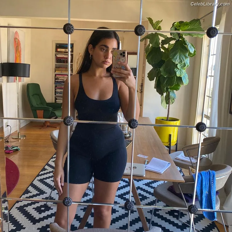 Geraldine Viswanathan photo 23 of 458