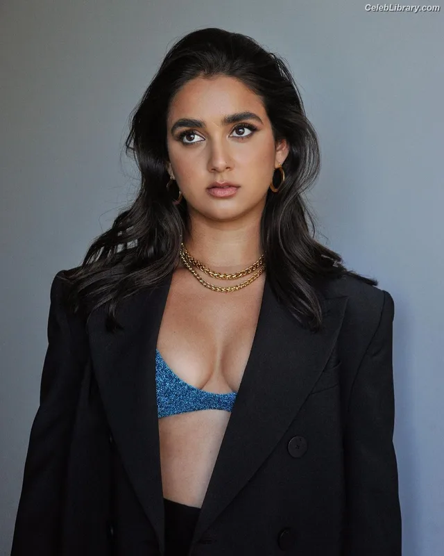 Geraldine Viswanathan photo 1 of 458