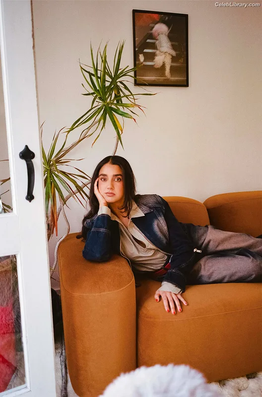 Geraldine Viswanathan photo 21 of 458