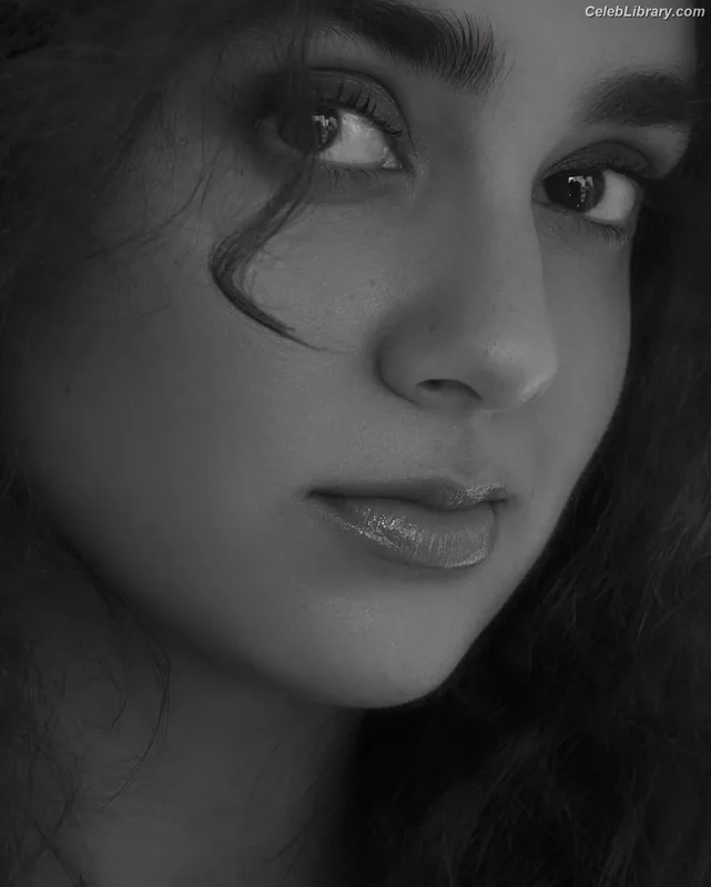 Geraldine Viswanathan photo 7 of 458